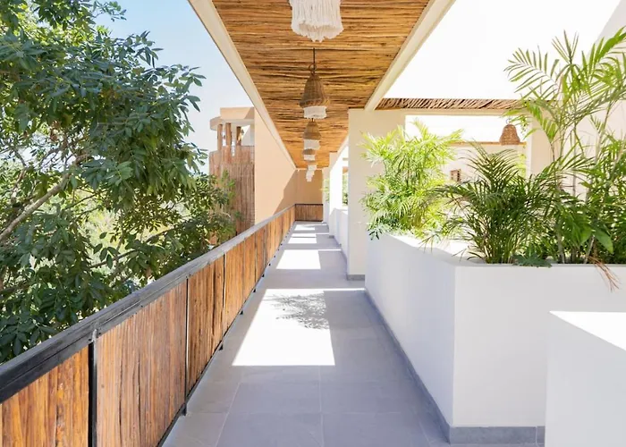 Apartment Secluded Jungle Free Access To Club
