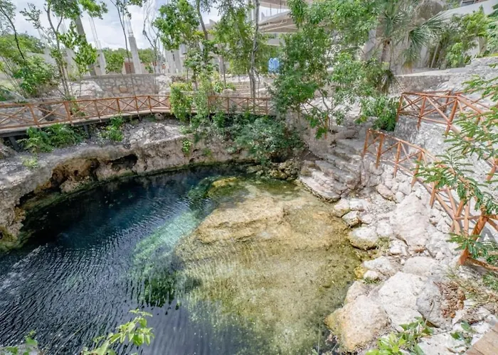 Secluded Jungle Free Access To Club Apartment
